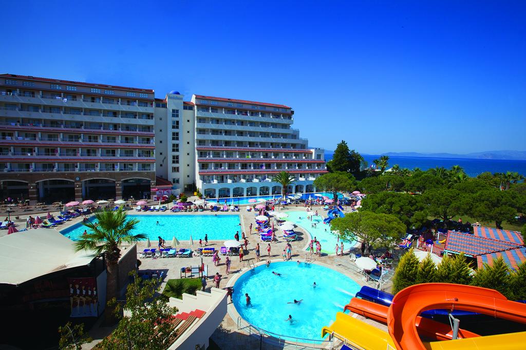 HOTEL-BATIHAN-BEACH-RESORT-KUSADASI -24